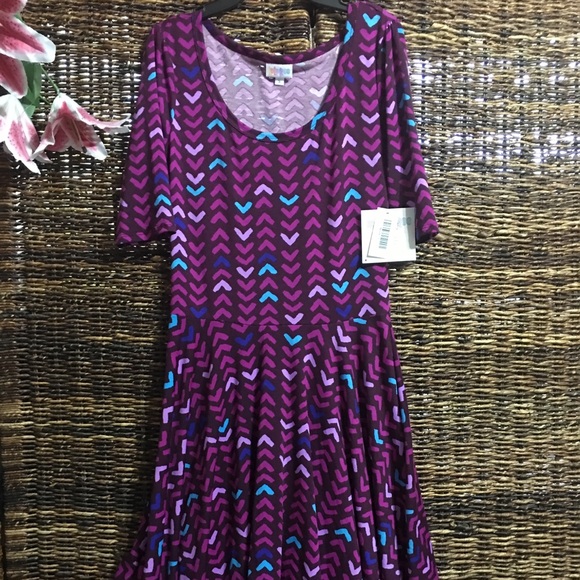 LulaRoe Nicole Dress NWT Size S - Picture 2 of 8
